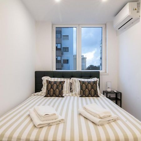 Stylish Apartment W/ River View By Lovelystay Oeiras Exterior foto