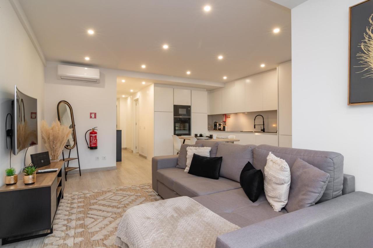 Stylish Apartment W/ River View By Lovelystay Oeiras Exterior foto