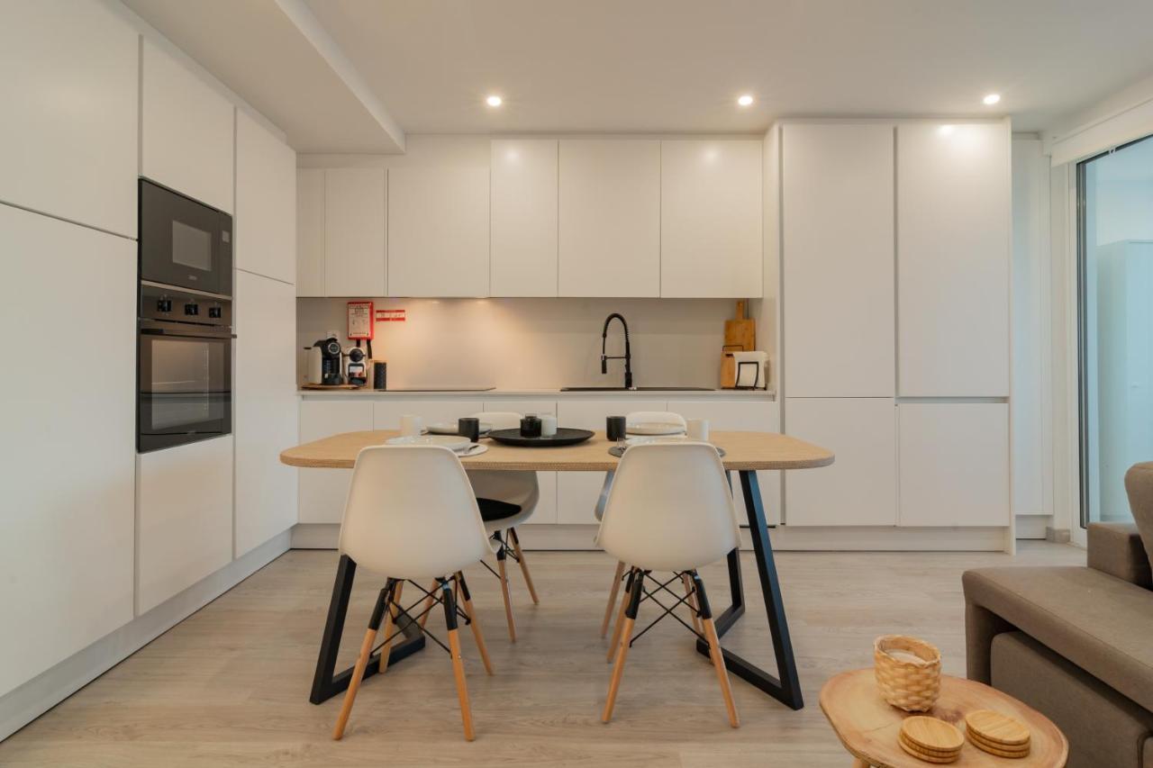 Stylish Apartment W/ River View By Lovelystay Oeiras Exterior foto