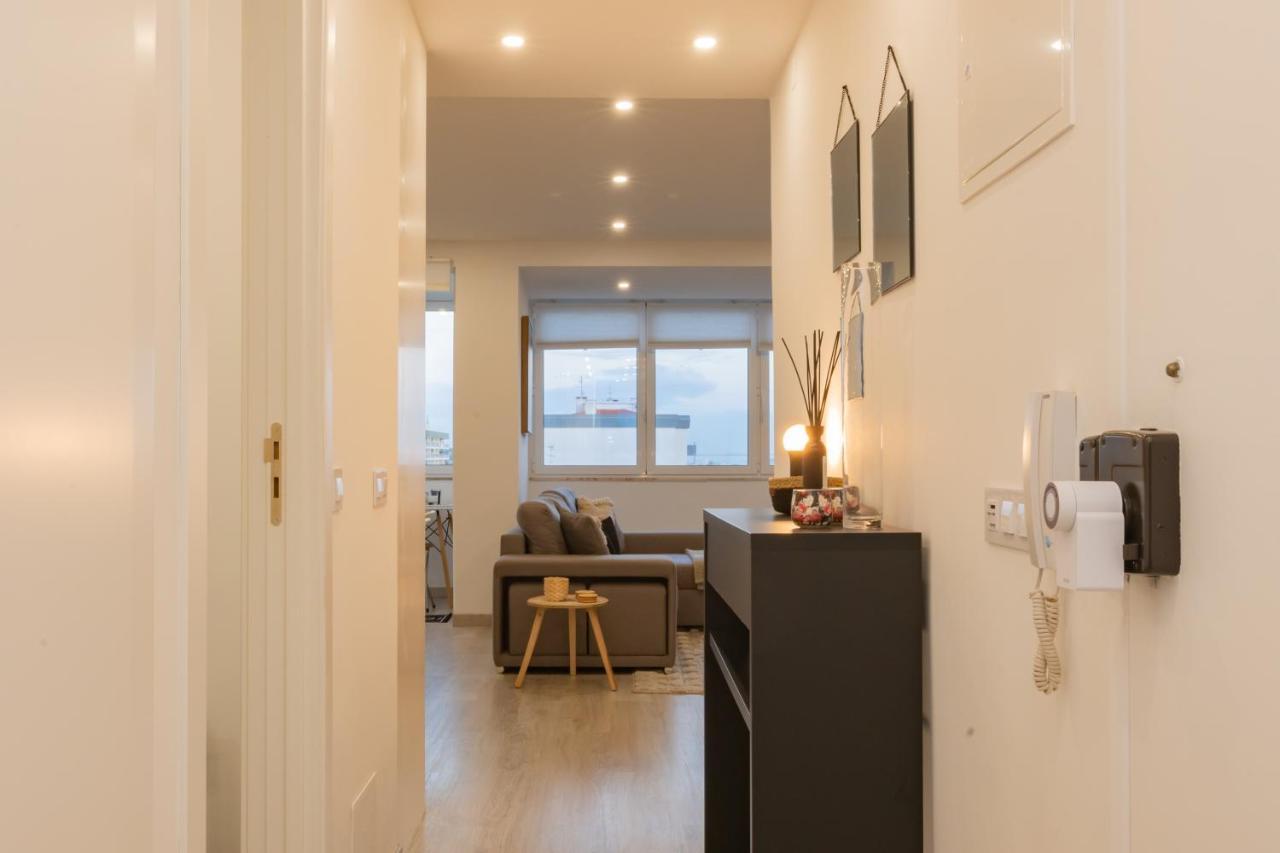 Stylish Apartment W/ River View By Lovelystay Oeiras Exterior foto