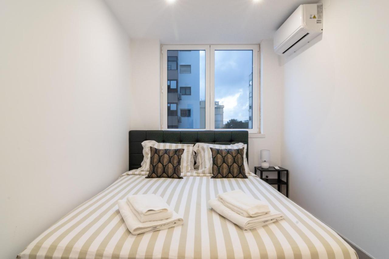 Stylish Apartment W/ River View By Lovelystay Oeiras Exterior foto